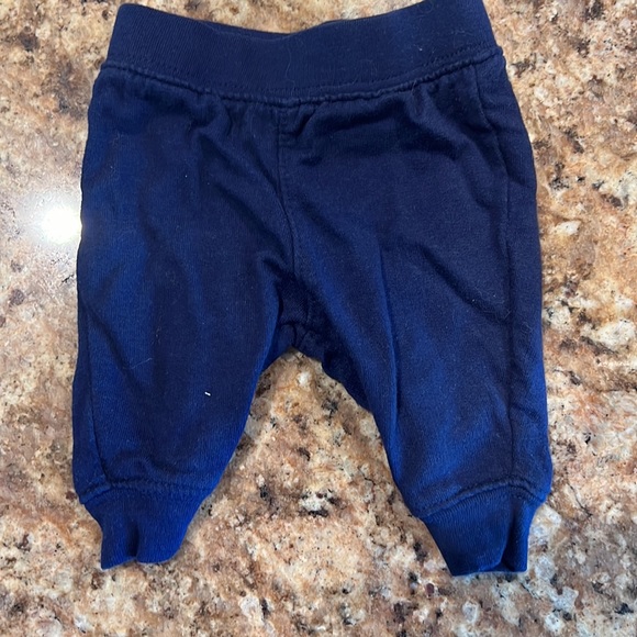 Carters Newborn Baby Outfit Flannel Onesie and Jogger SET - Picture 3 of 5